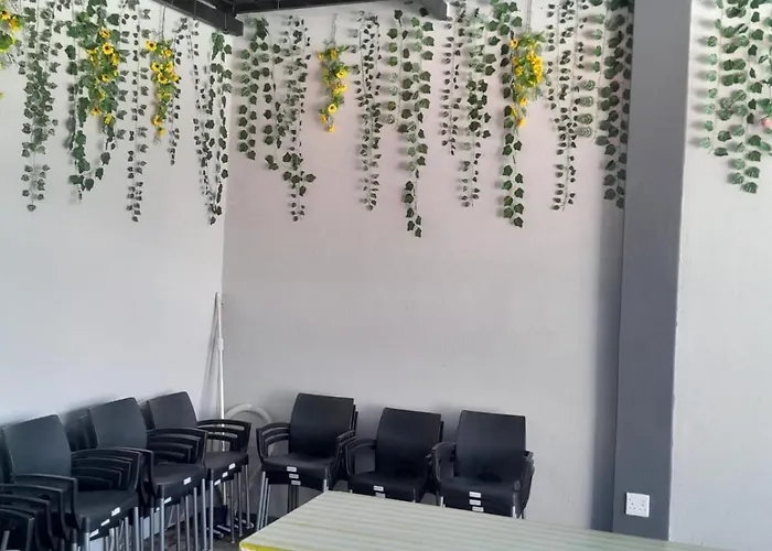 Honey Bee Guesthouse