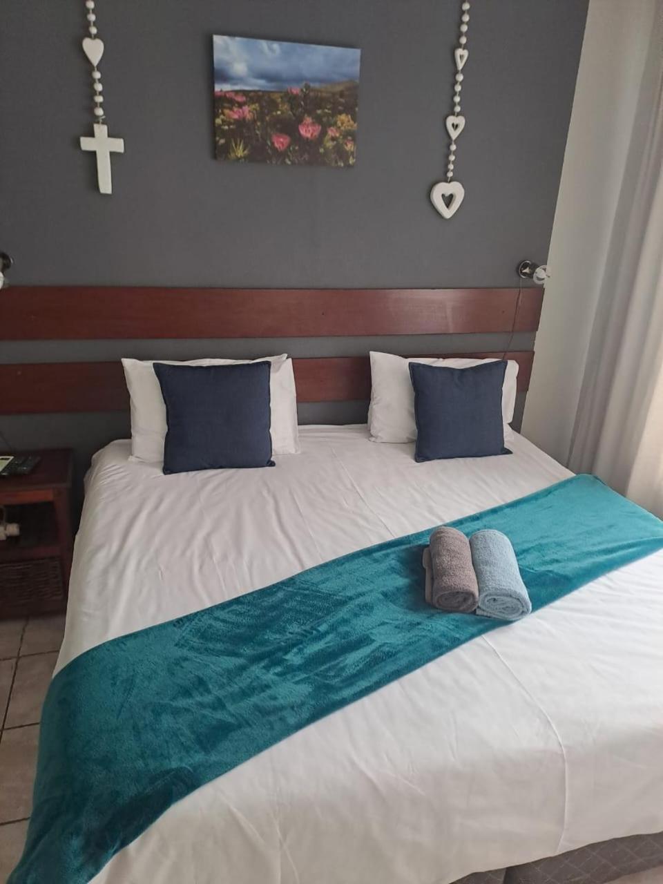 Guest house Honey Bee *