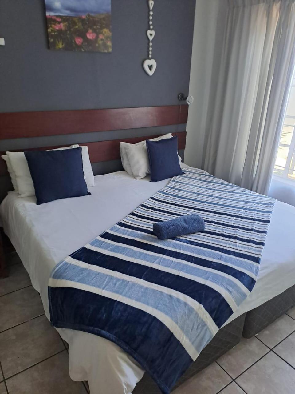 Honey Bee Guest house