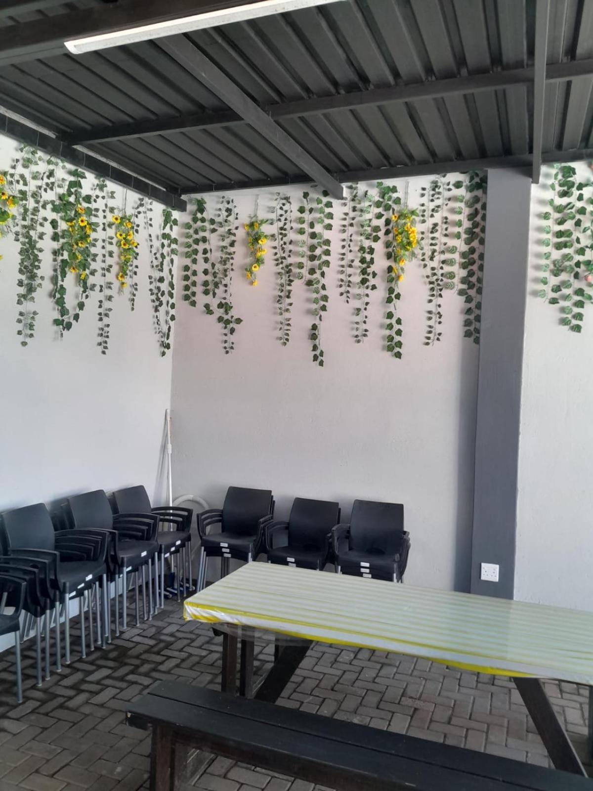 Honey Bee Guest house Rustenburg
